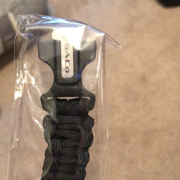 Tactical bracelet with compass - Picture 3 of 3